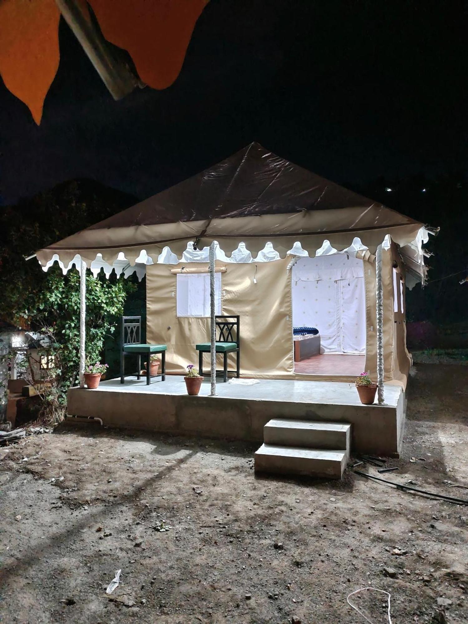 Shakoon Camps & Campsite