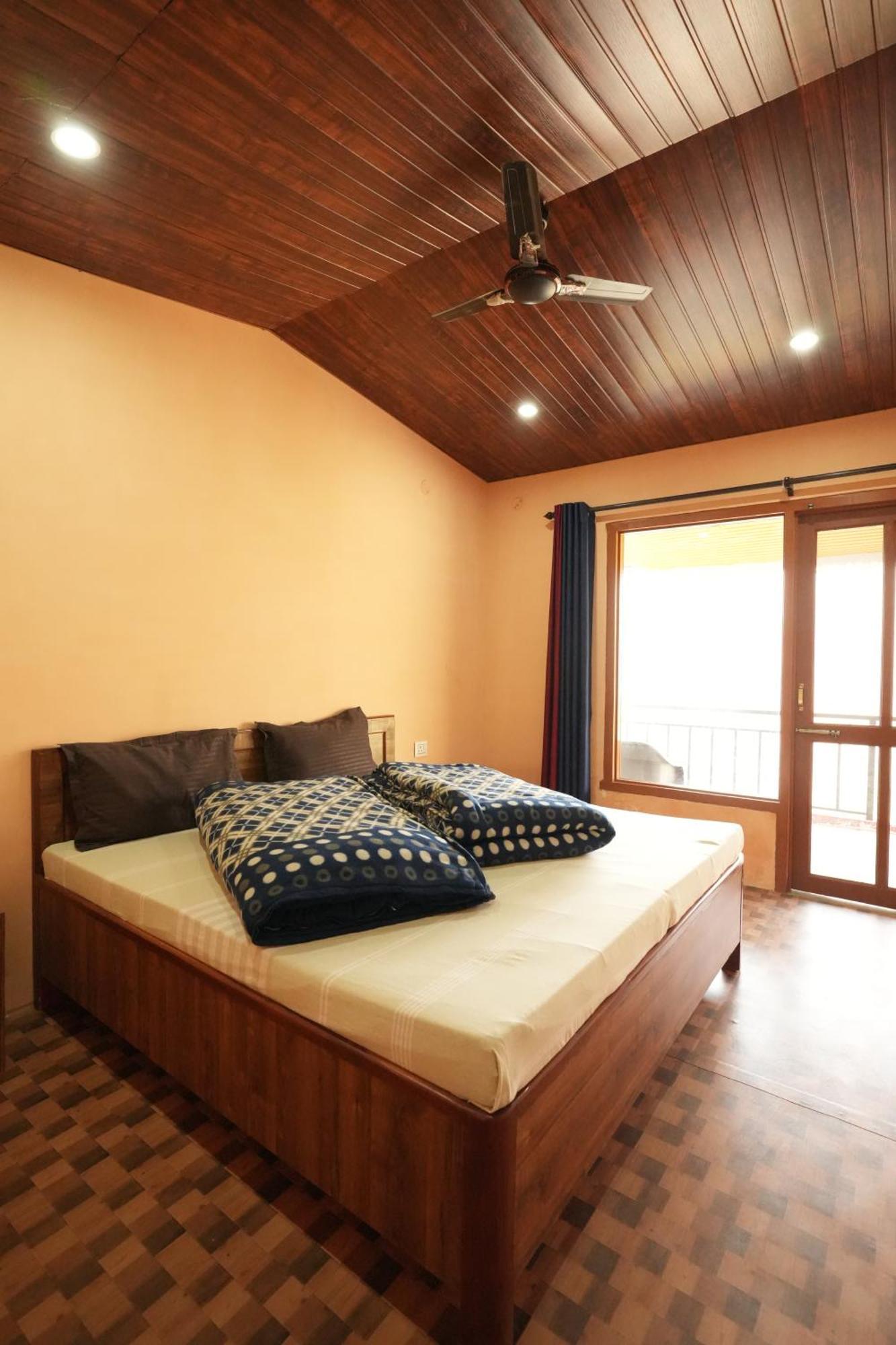Campsite Shakoon Camps & Nainital